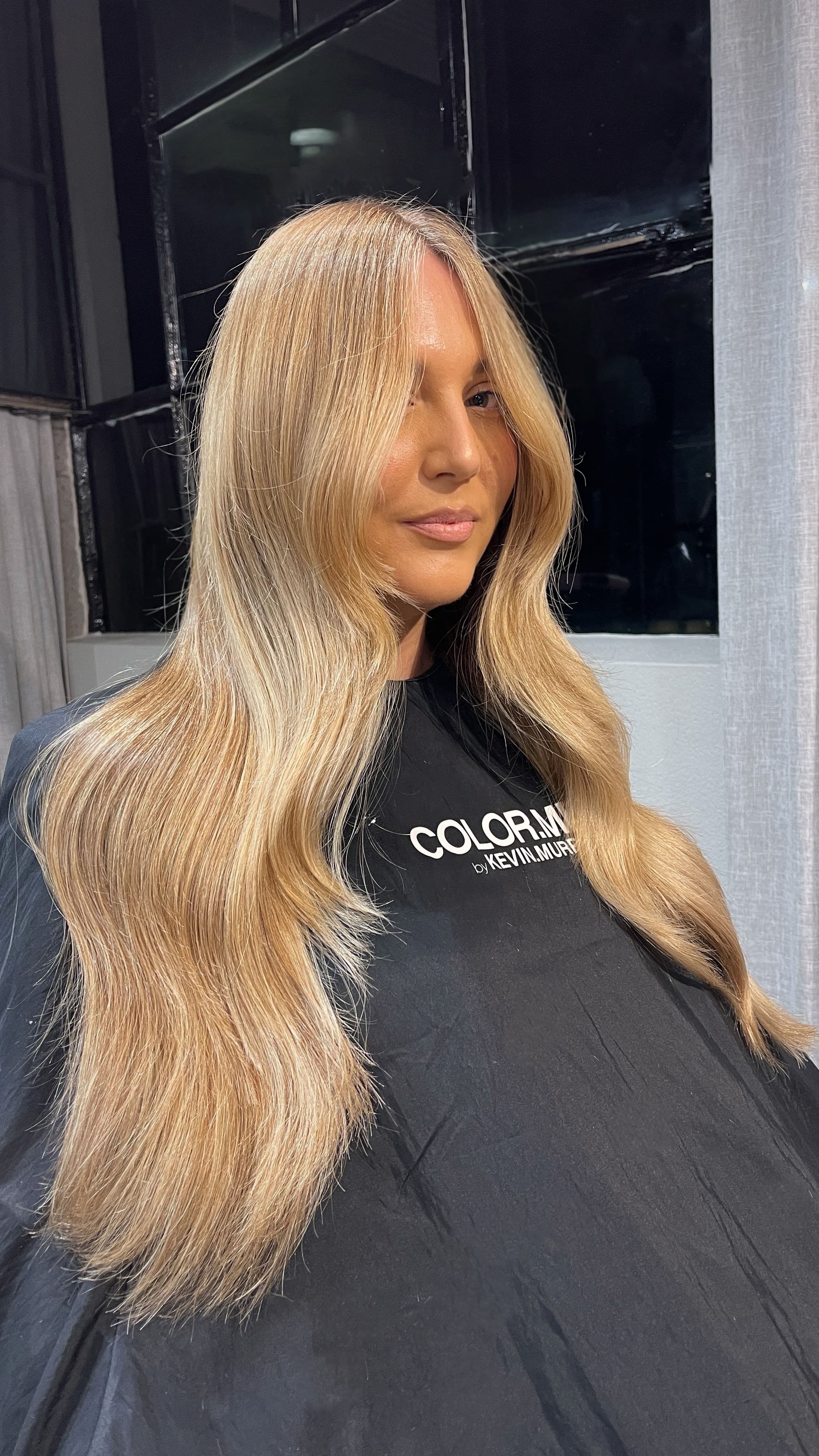 Look 09 · Blonde correction